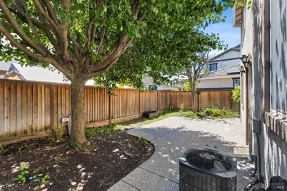 170 Chimney Rock Drive, Vacaville, CA 95687 - Photo 41