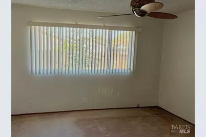 276 Livingston Avenue, Vacaville, CA 95687 - Photo 7