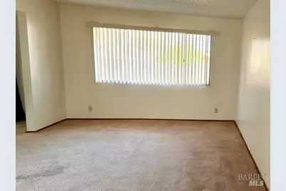 276 Livingston Avenue, Vacaville, CA 95687 - Photo 5
