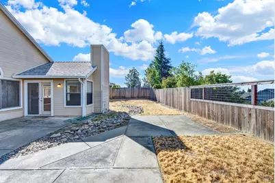 2405 Topgallant Court, Fairfield, CA 94534 - Photo 9