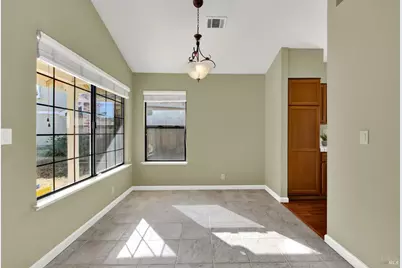 2405 Topgallant Court, Fairfield, CA 94534 - Photo 9