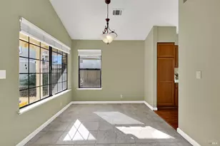 2405 Topgallant Ct, Fairfield, CA 94534 - Photo 9