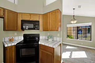 2405 Topgallant Ct, Fairfield, CA 94534 - Photo 15