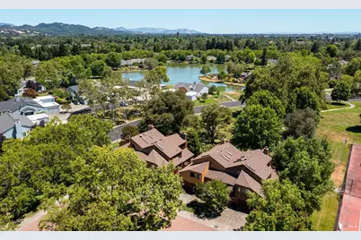 9211 Lakewood Drive, Windsor, CA 95492 - Photo 43