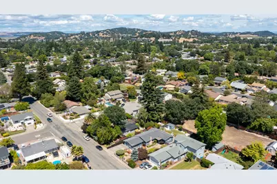710 Tamalpais Avenue, Novato, CA 94947 - Photo 37