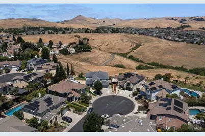 366 Silas Court, Benicia, CA 94510 - Photo 3