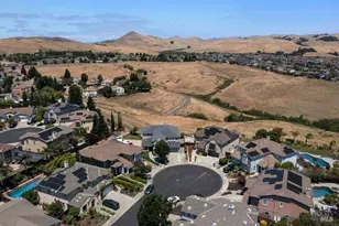 366 Silas Ct, Benicia, CA 94510 - Photo 3