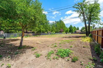 107 South Street, Cloverdale, CA 95425 - Photo 3