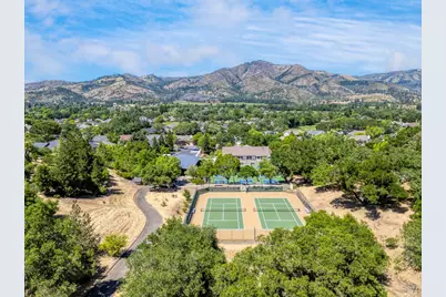 8817 Hood Mountain Circle, Santa Rosa, CA 95409 - Photo 57