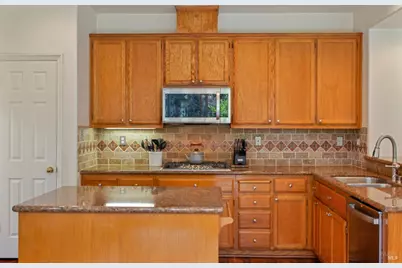 5147 Leonardo Court, Fairfield, CA 94534 - Photo 11