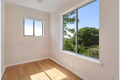 308 E Berna Avenue, Napa, CA 94559 - Photo 15