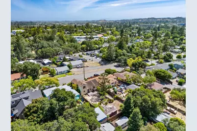 308 E Berna Avenue, Napa, CA 94559 - Photo 27