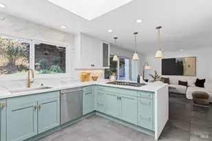 5025 Paradise Dr, Tiburon, CA 94920 - Photo 15