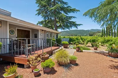1075 Lark Avenue, Sonoma, CA 95476 - Photo 3