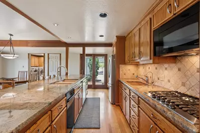 1075 Lark Avenue, Sonoma, CA 95476 - Photo 11