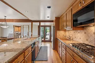 1075 Lark Ave, Sonoma, CA 95476 - Photo 11