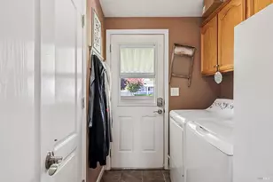 505 Maplewood Dr, Petaluma, CA 94954 - Photo 19