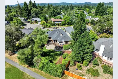 412 Fairway Court, Healdsburg, CA 95448 - Photo 47