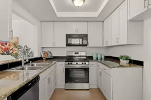 1889 Chantilly Ln, Hayward, CA 94541 - Photo 3