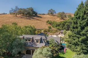 1297 Leaning Oak Dr, Napa, CA 94558 - Photo 5