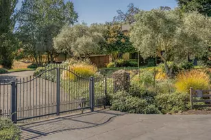 1297 Leaning Oak Dr, Napa, CA 94558 - Photo 3