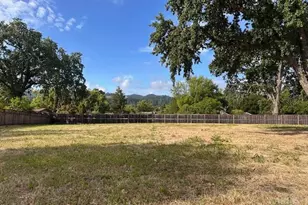 1704 Emerald Dr, Calistoga, CA 94515 - Photo 1