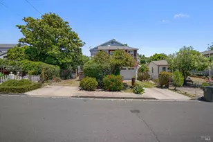865 W I St, Benicia, CA 94510 - Photo 35