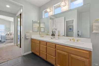 355 Saint Augustine Court, Benicia, CA 94510 - Photo 33