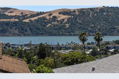 355 Saint Augustine Court, Benicia, CA 94510 - Photo 49