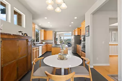 355 Saint Augustine Court, Benicia, CA 94510 - Photo 25