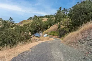 18700 Scenic Dr, Redwood Valley, CA 95470 - Photo 15