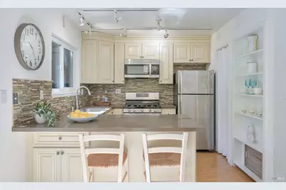 1411 Casa Buena Drive #36, Corte Madera, CA 94925 - Photo 5