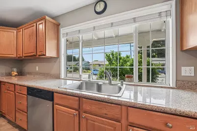 1295 Marian Way, Petaluma, CA 94954 - Photo 23