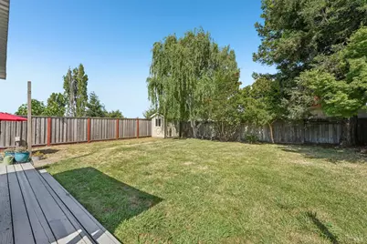 1295 Marian Way, Petaluma, CA 94954 - Photo 35
