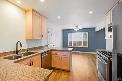 1536 Marlow Road, Santa Rosa, CA 95401 - Photo 3