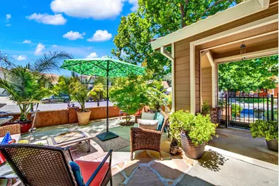 413 Crownpointe Circle, Vacaville, CA 95687 - Photo 13