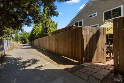 645 Snapdragon Place, Benicia, CA 94510 - Photo 43