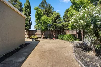 645 Snapdragon Place, Benicia, CA 94510 - Photo 41