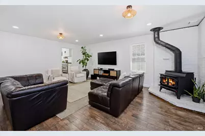 17217 Vailetti Drive, Sonoma, CA 95476 - Photo 7