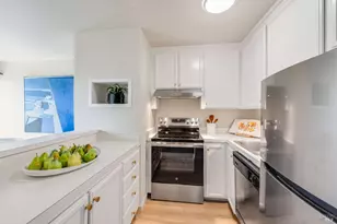 22 Anchorage Rd, Sausalito, CA 94965 - Photo 11