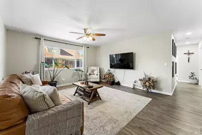 312 Folsom Drive, Vacaville, CA 95687 - Photo 7