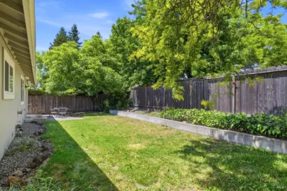636 Saint Mary Drive, Santa Rosa, CA 95409 - Photo 19
