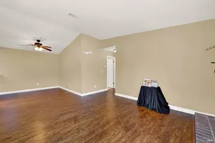 903 Daniel St, Fairfield, CA 94533 - Photo 9