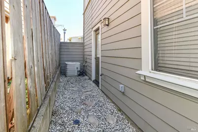 127 Valley Oak Drive, Napa, CA 94558 - Photo 27