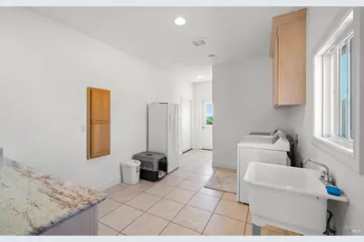 10 Deer Island Lane, Novato, CA 94945 - Photo 27
