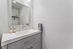 5014 Staghorn Dr, Vallejo, CA 94591 - Photo 9