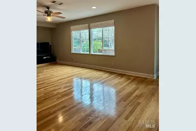 7288 Willow Creek Circle, Vallejo, CA 94591 - Photo 17
