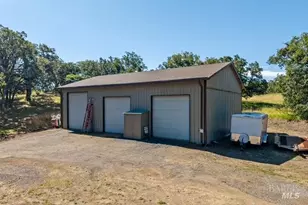 21220 Locust St, Willits, CA 95490 - Photo 23