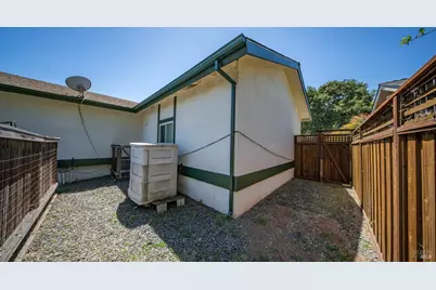 4 Mendocino Lane, Novato, CA 94947 - Photo 37