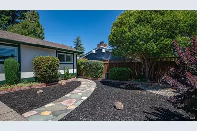 4 Mendocino Lane, Novato, CA 94947 - Photo 33